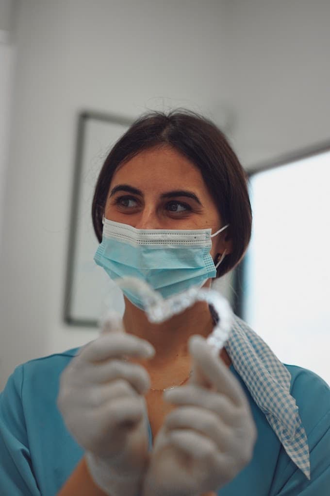 Dra. SAMIRA ALI — Cirugías y Carillas estéticas Dra. SAMIRA ALI — Cirugías y Carillas estéticas